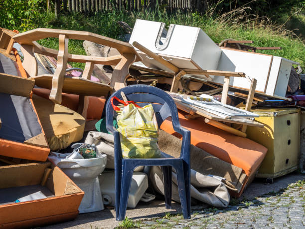 Best Attic Cleanout  in Altamont, KS